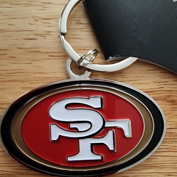 SAN FRANCISCO 49ERS HIGH QUALITY KEY CHAIN REPRESENT - Picture 2 of 3